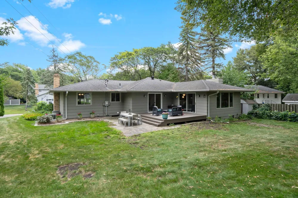2125 Orkla Drive Golden Valley, MN 55427