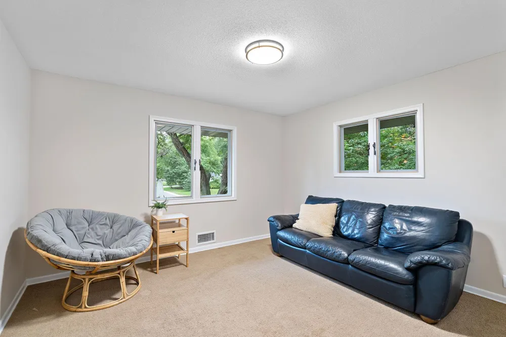 2125 Orkla Drive Golden Valley, MN 55427