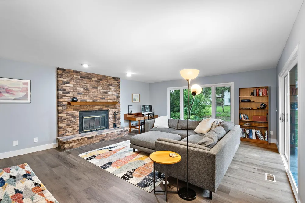 2125 Orkla Drive Golden Valley, MN 55427