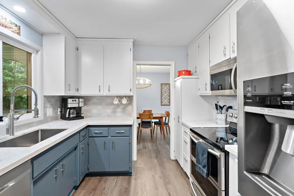 2125 Orkla Drive Golden Valley, MN 55427