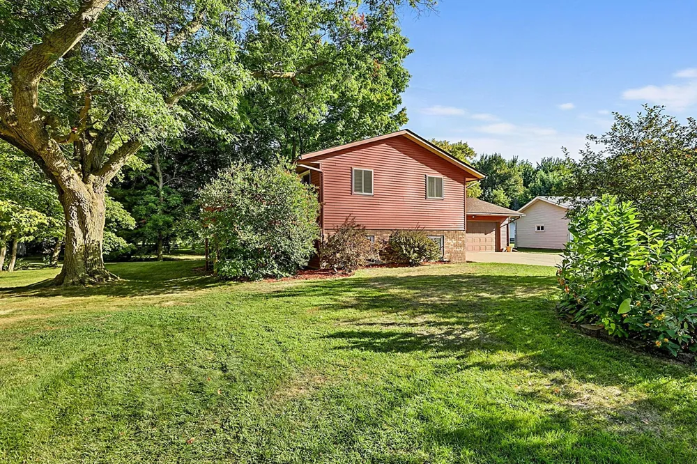 207 2nd Street NE Saint Stephen, MN 56375