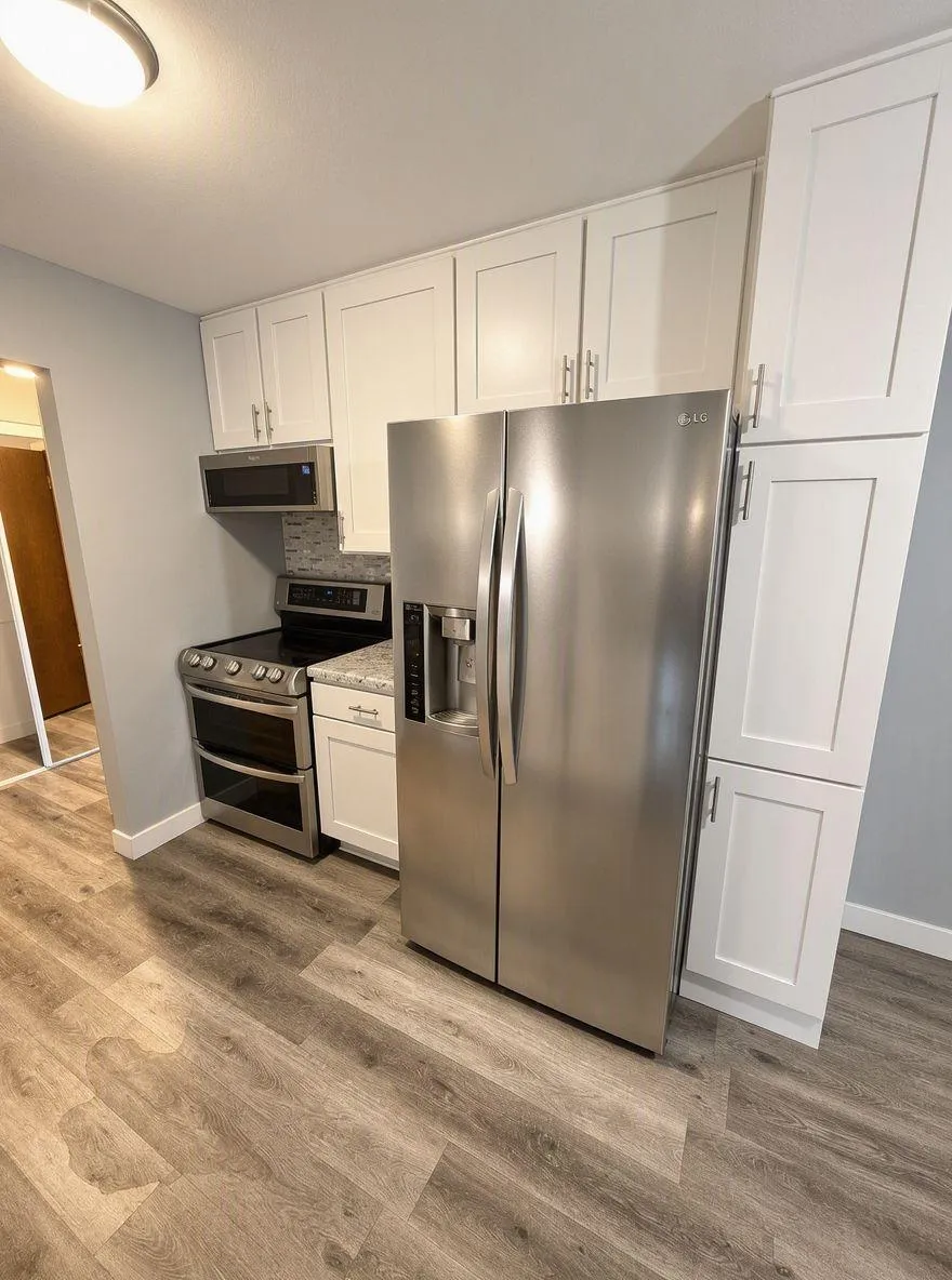 3155 Old Highway 8 #104 Roseville, MN 55418