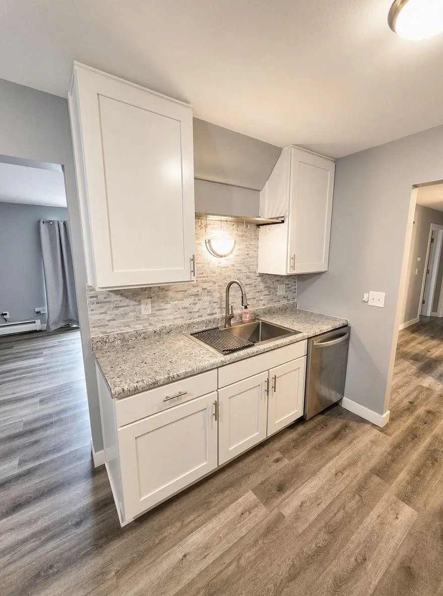 3155 Old Highway 8 #104 Roseville, MN 55418