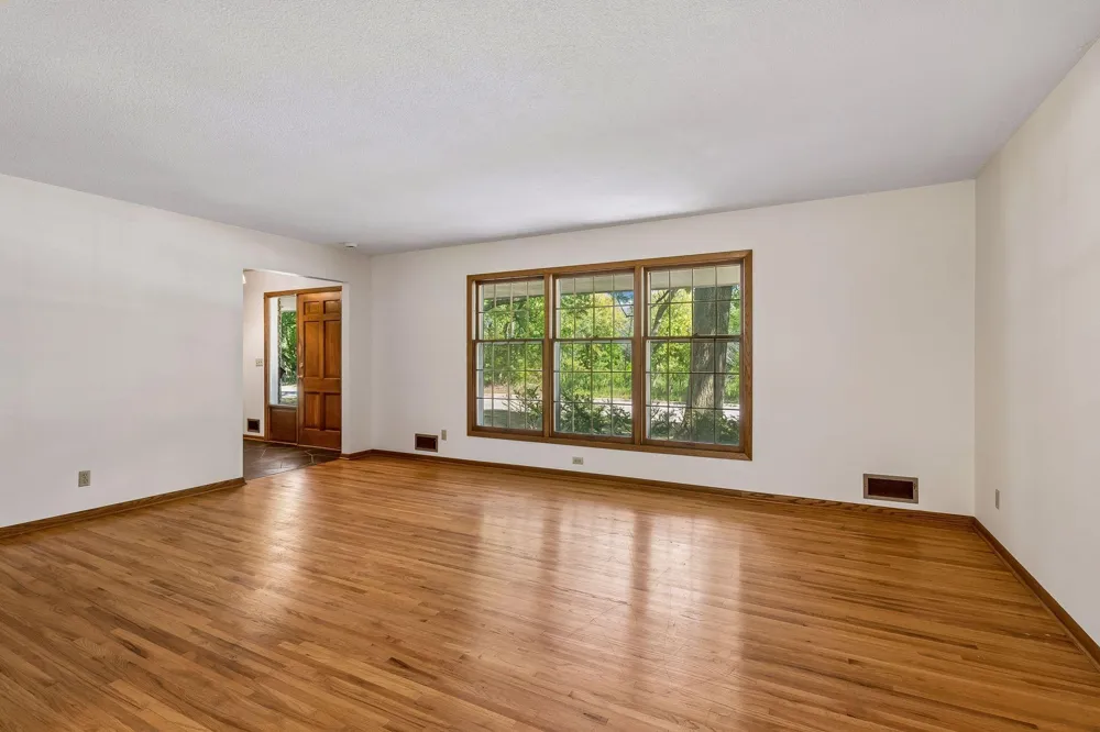6508 W Shore Drive Edina, MN 55435