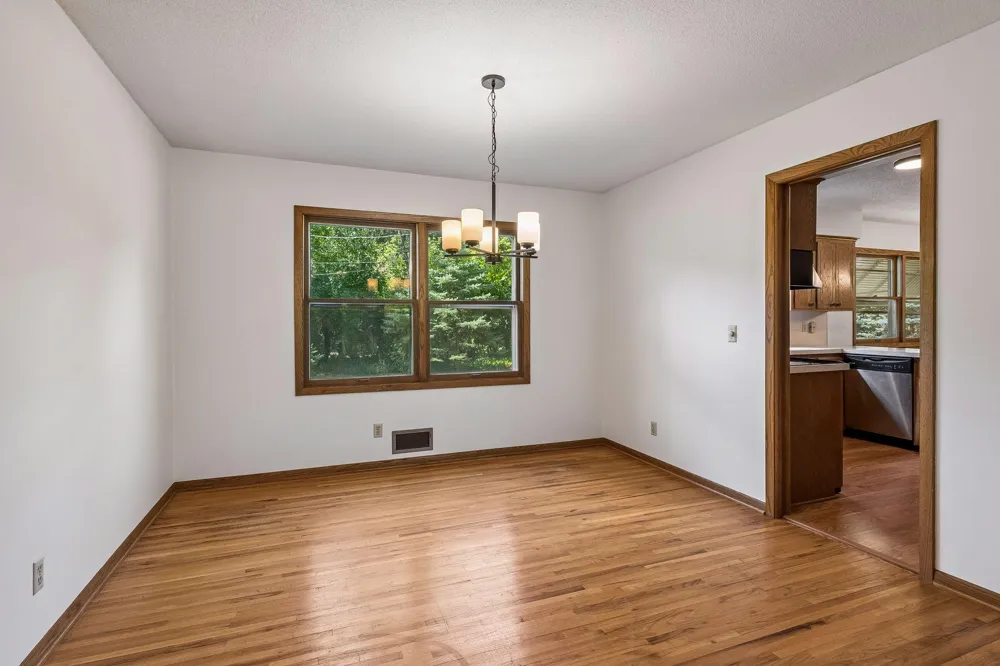 6508 W Shore Drive Edina, MN 55435