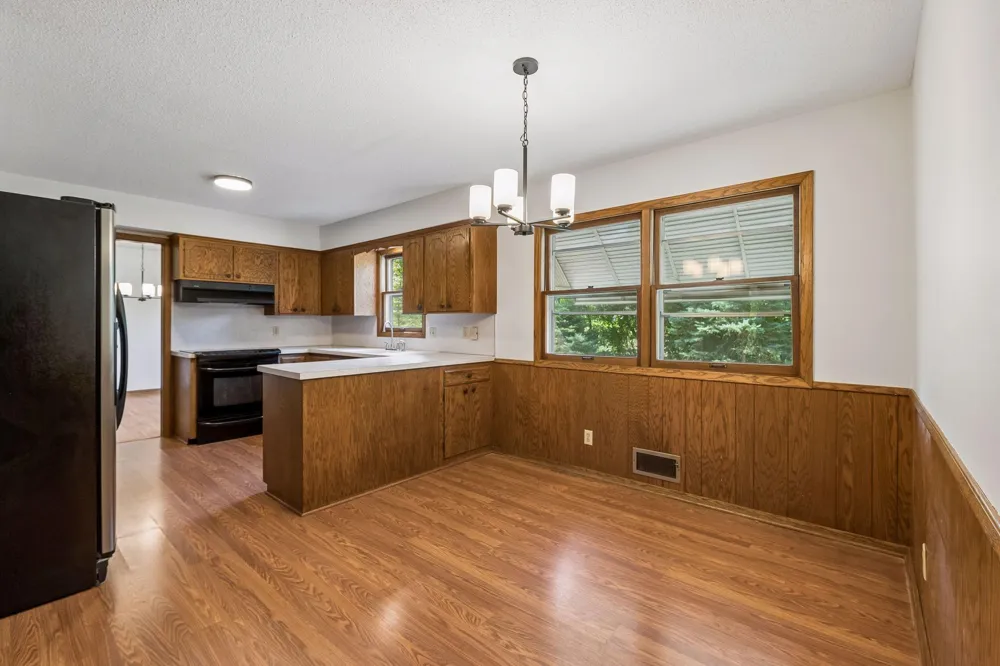 6508 W Shore Drive Edina, MN 55435