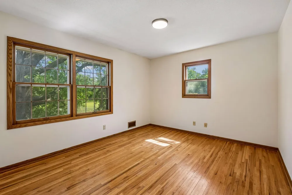 6508 W Shore Drive Edina, MN 55435