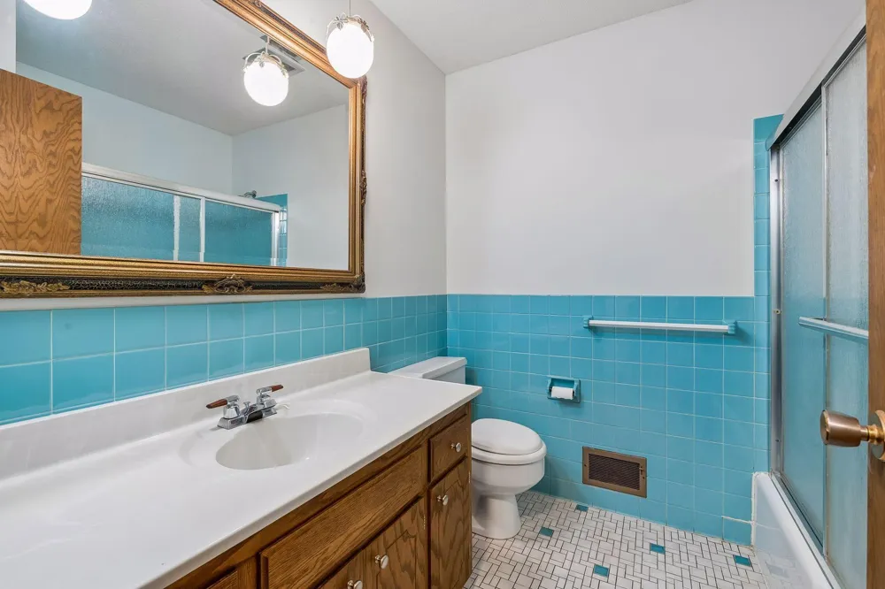 6508 W Shore Drive Edina, MN 55435