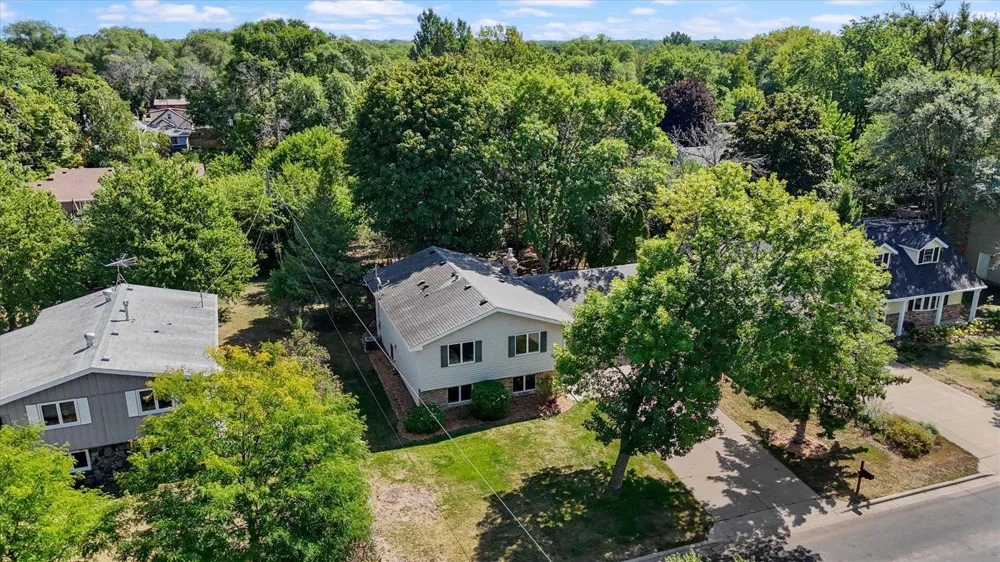 11377 Lily Street NW Coon Rapids, MN 55433