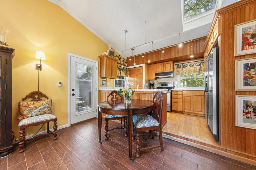 8720 11th Avenue S Bloomington, MN 55420
