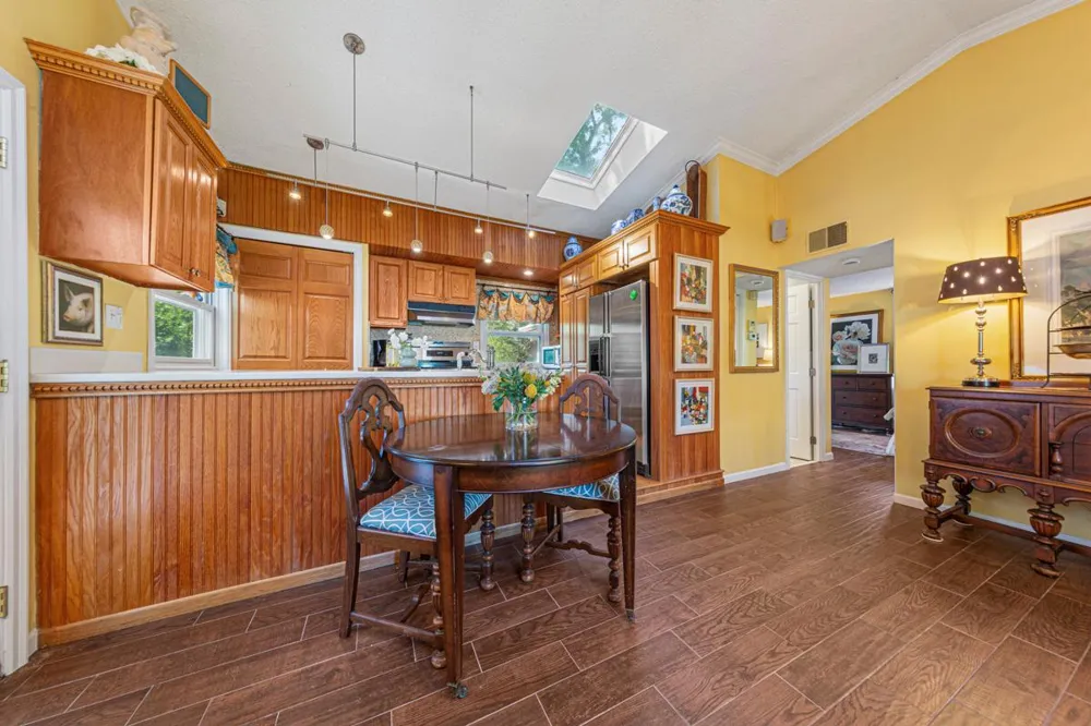 8720 11th Avenue S Bloomington, MN 55420