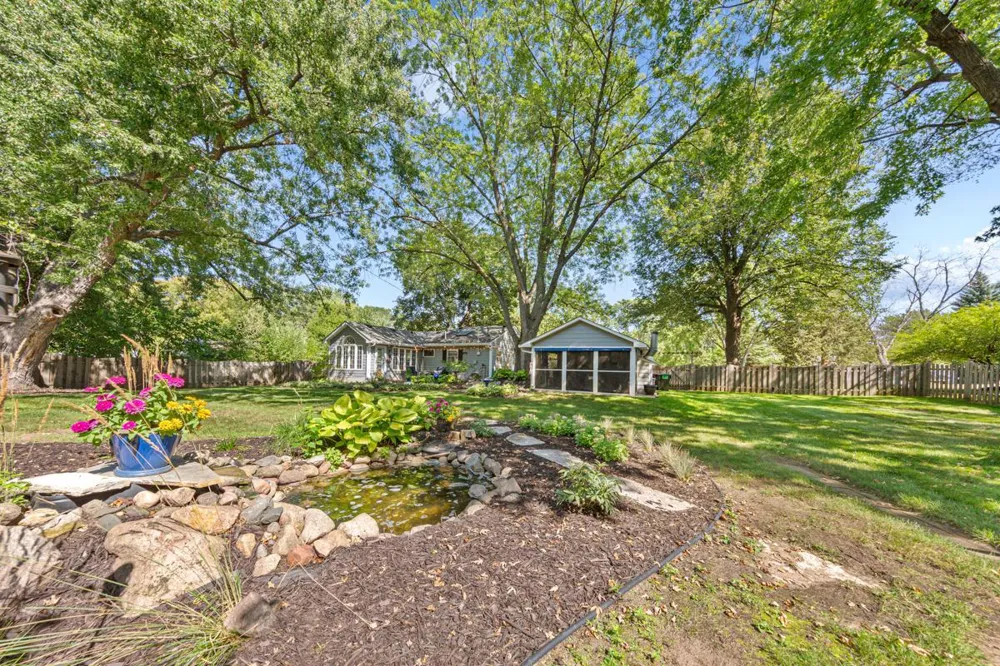 8720 11th Avenue S Bloomington, MN 55420
