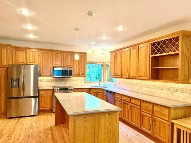 14817 Summit Oaks Drive Burnsville, MN 55337