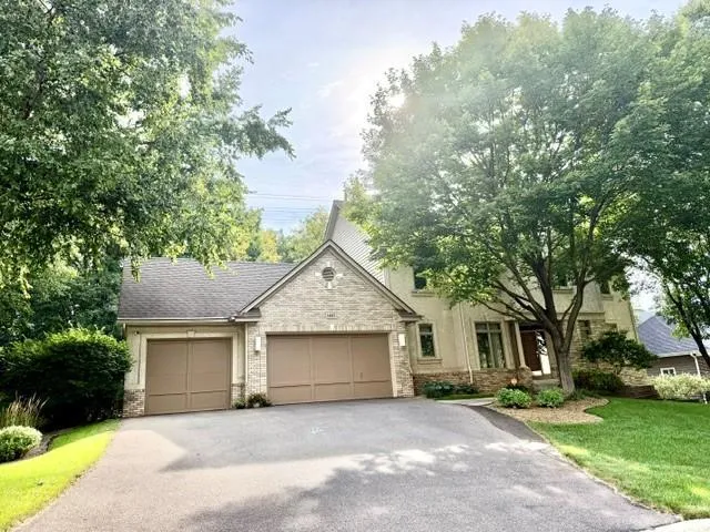 14817 Summit Oaks Drive Burnsville, MN 55337