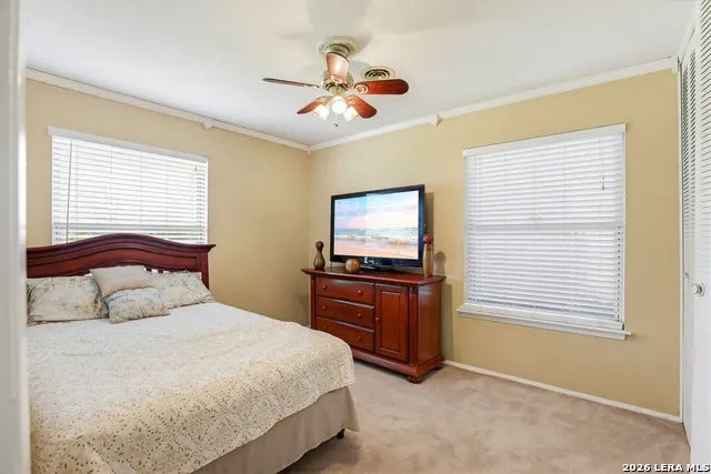 3410 Autumn Ln Kirby, TX 78219