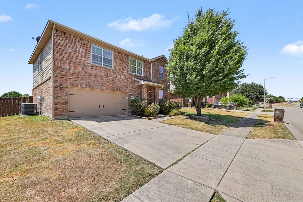 7002 Big Bend Lane Arlington, TX 76002