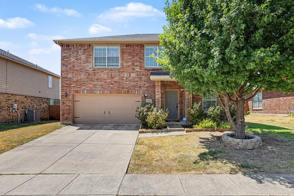 7002 Big Bend Lane Arlington, TX 76002