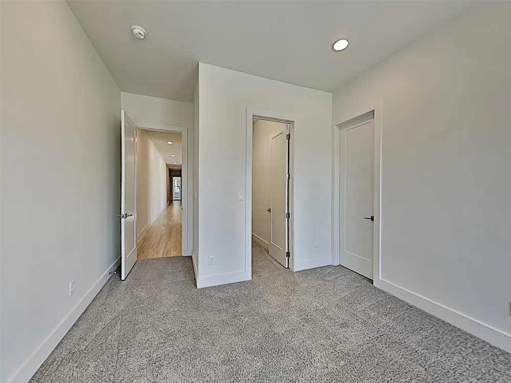 4633 Manett Street Dallas, TX 75204