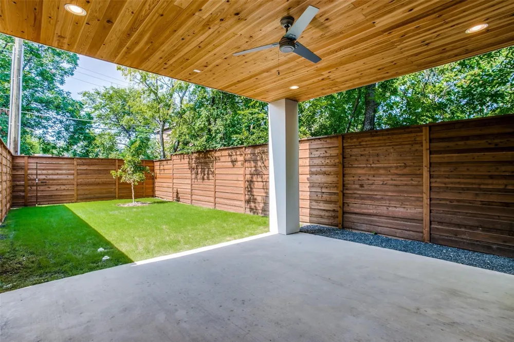 4633 Manett Street Dallas, TX 75204