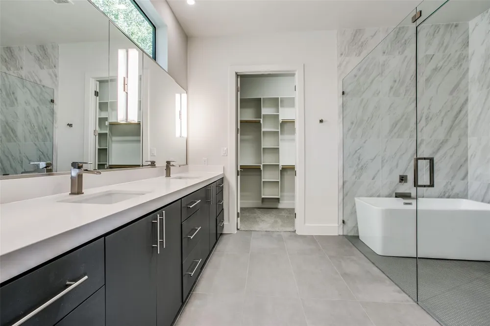 4633 Manett Street Dallas, TX 75204