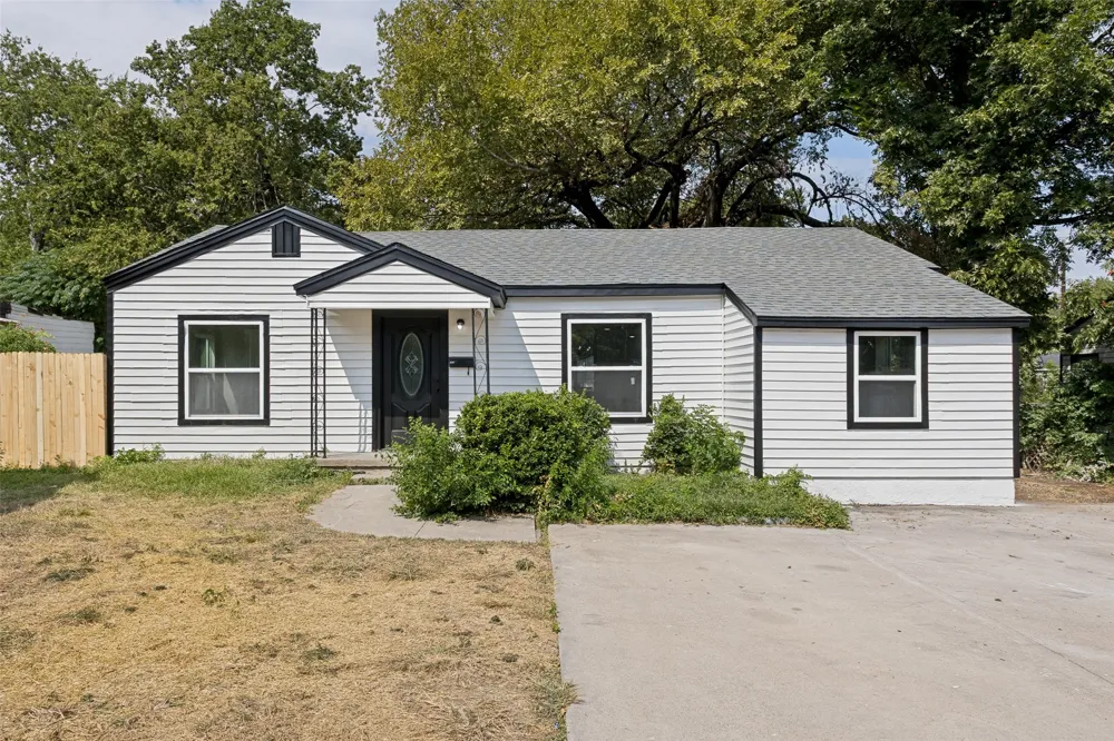 2613 Saturn Road Garland, TX 75041