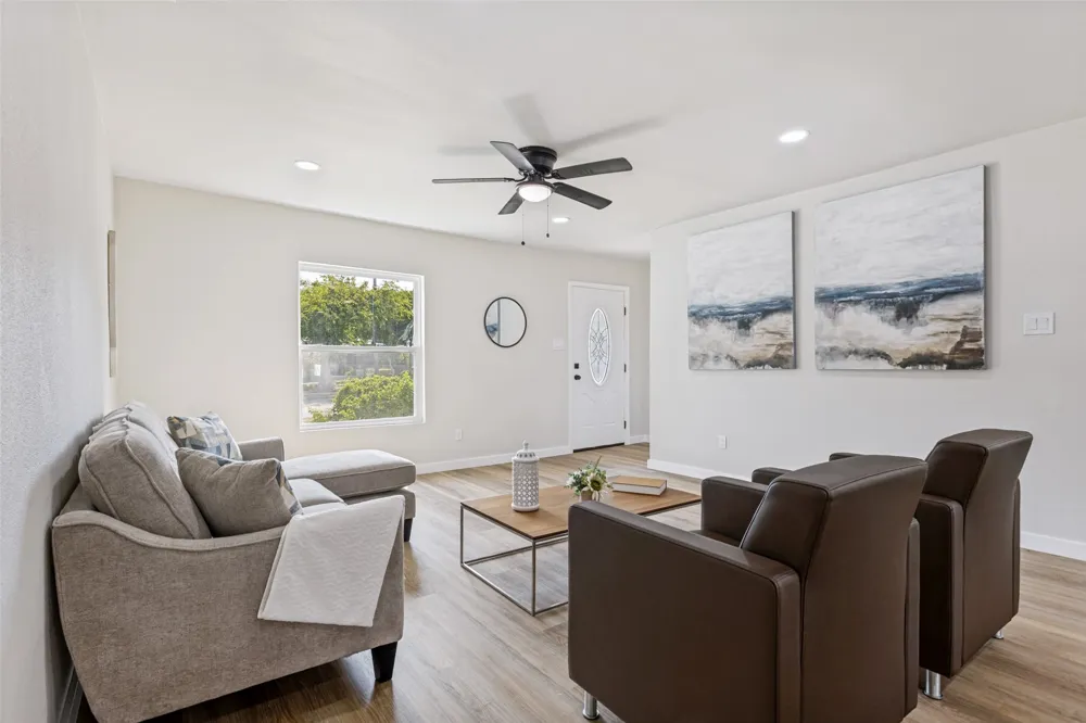 2613 Saturn Road Garland, TX 75041