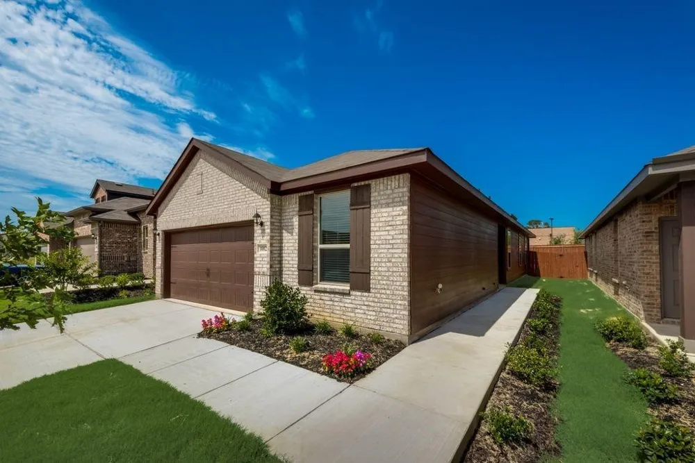 1002 Pecos Street Aubrey, TX 76227