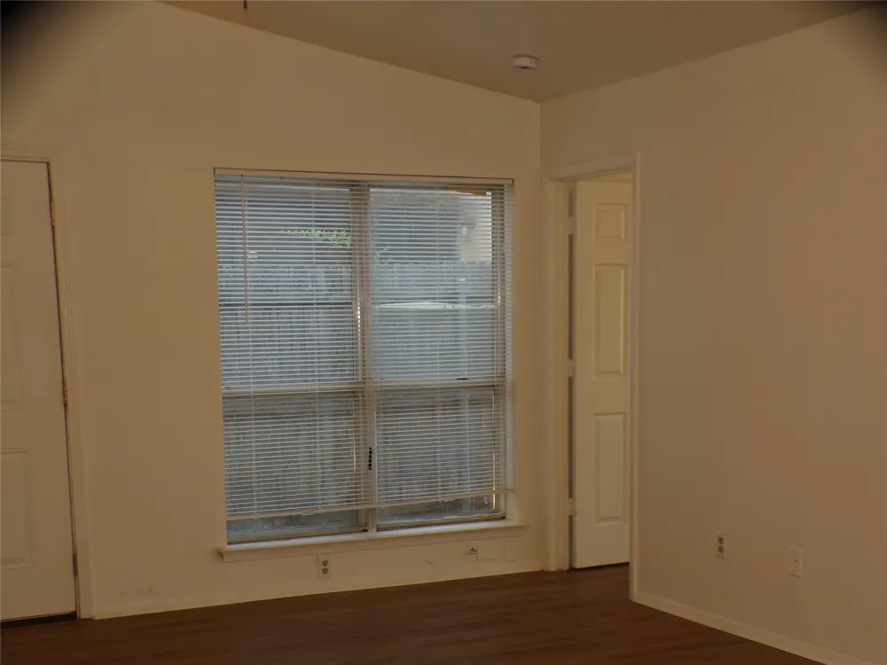1464 Brook Meadow Circle Lancaster, TX 75134