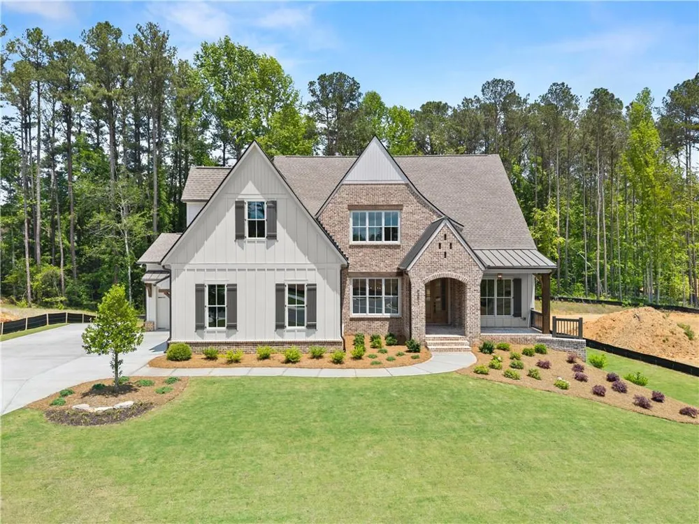 002 Amber Glow Lane NW Acworth, GA 30101