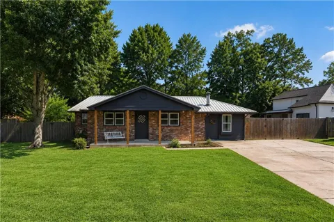 211 Brooke Drive