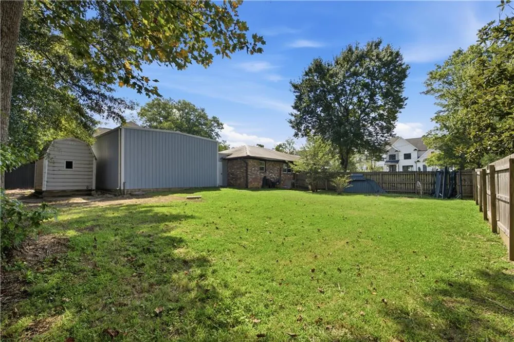 211 Brooke Drive Alpharetta, GA 30009