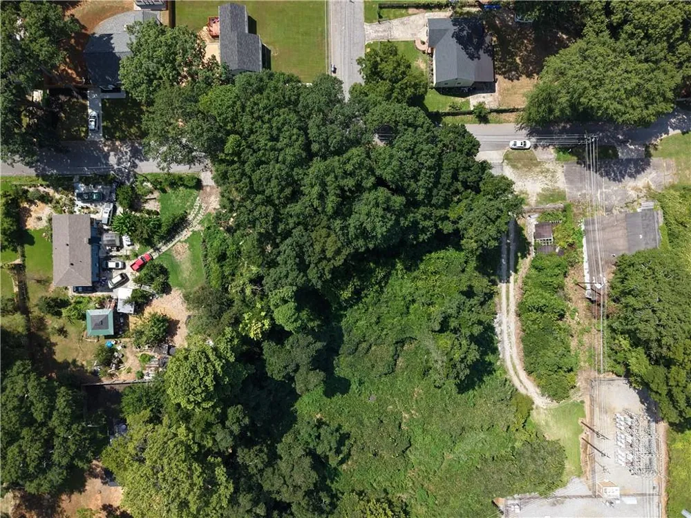 1923 Grove Avenue East Point, GA 30344