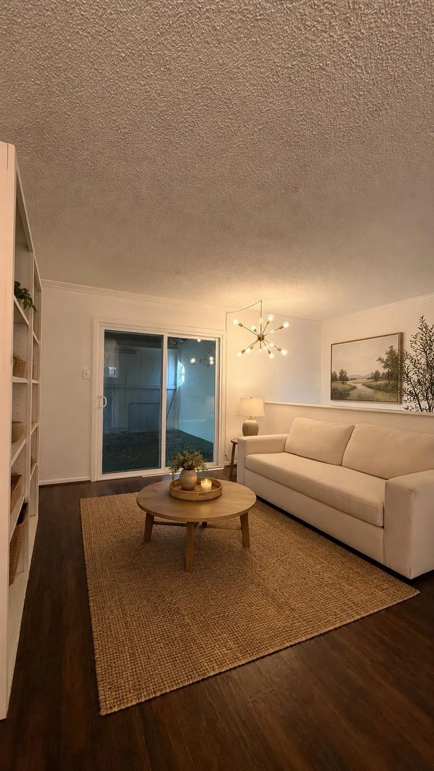 2744 Briarhurst Drive #2 Houston, TX 77057