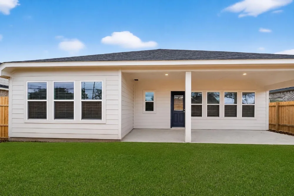 16028 Sandy Koufax Court Splendora, TX 77372