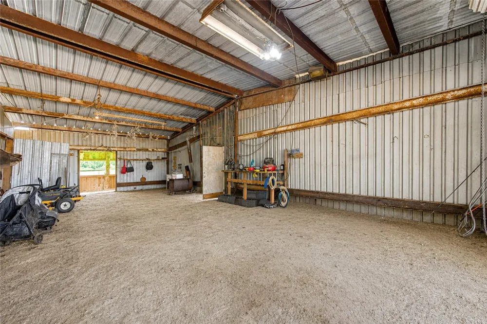 10802 County Road 203 Plantersville, TX 77363