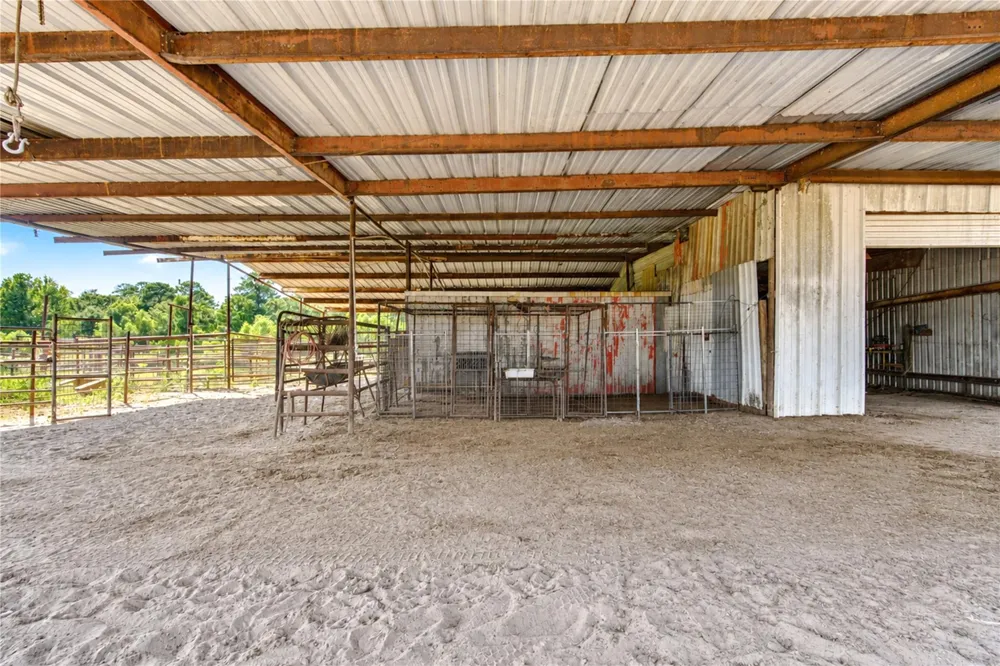 10802 County Road 203 Plantersville, TX 77363