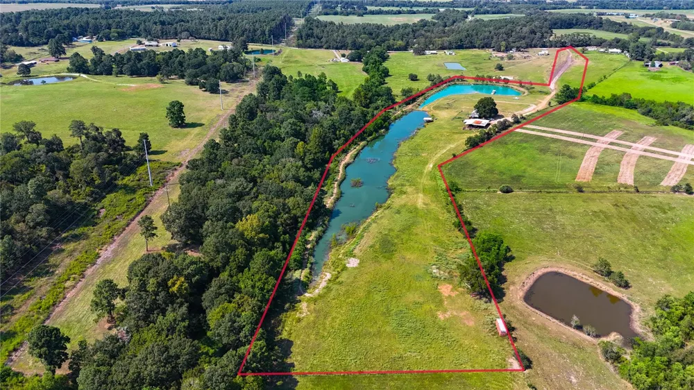 10802 County Road 203 Plantersville, TX 77363