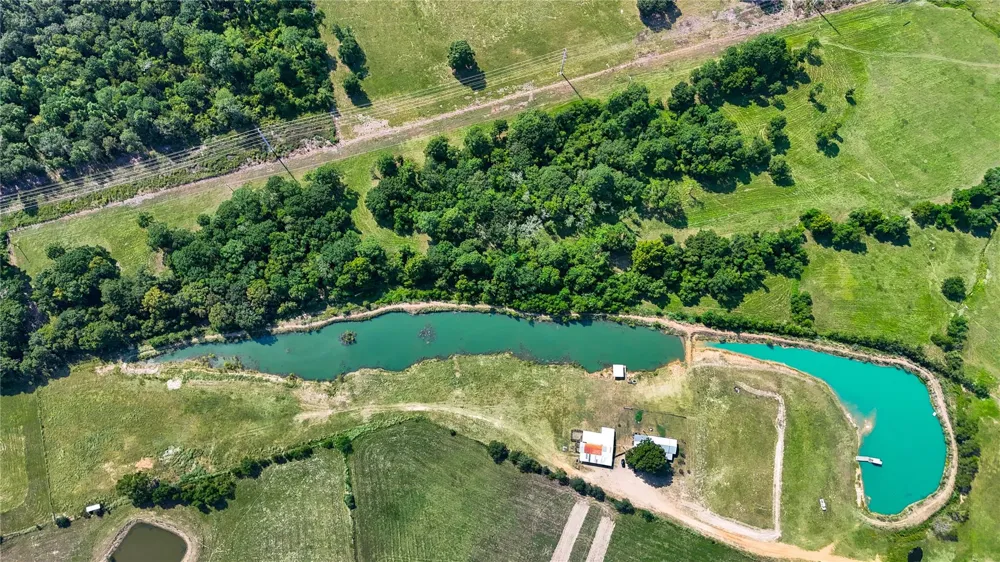 10802 County Road 203 Plantersville, TX 77363