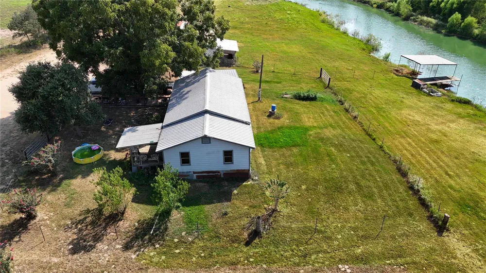 10802 County Road 203 Plantersville, TX 77363