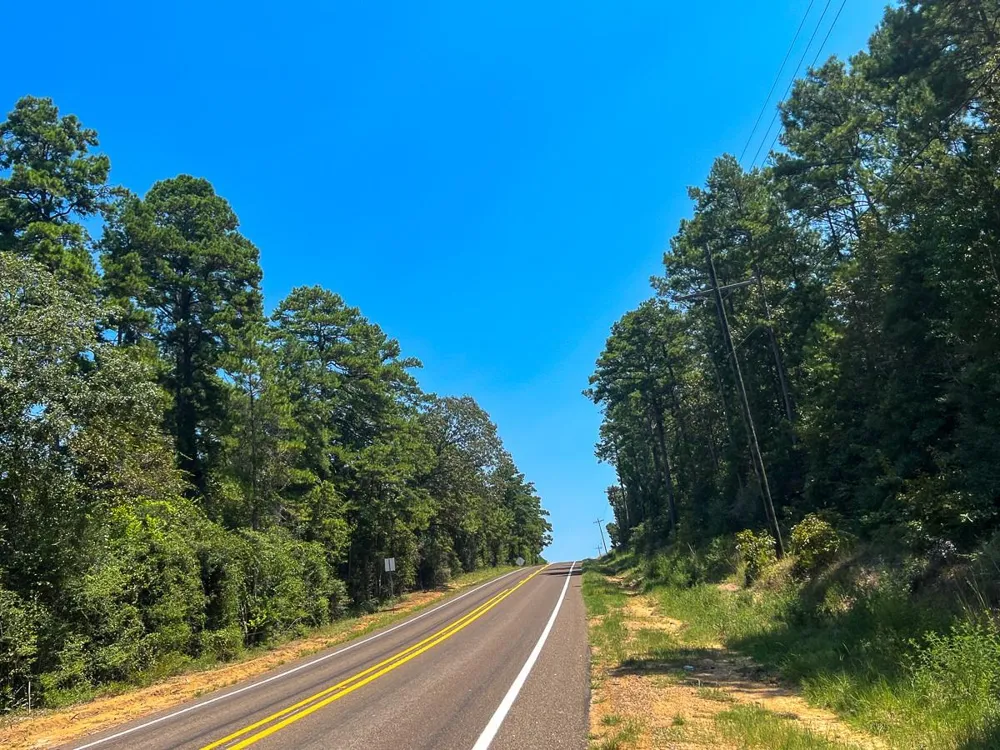 6 County Road 3230 Colmesneil, TX 75938