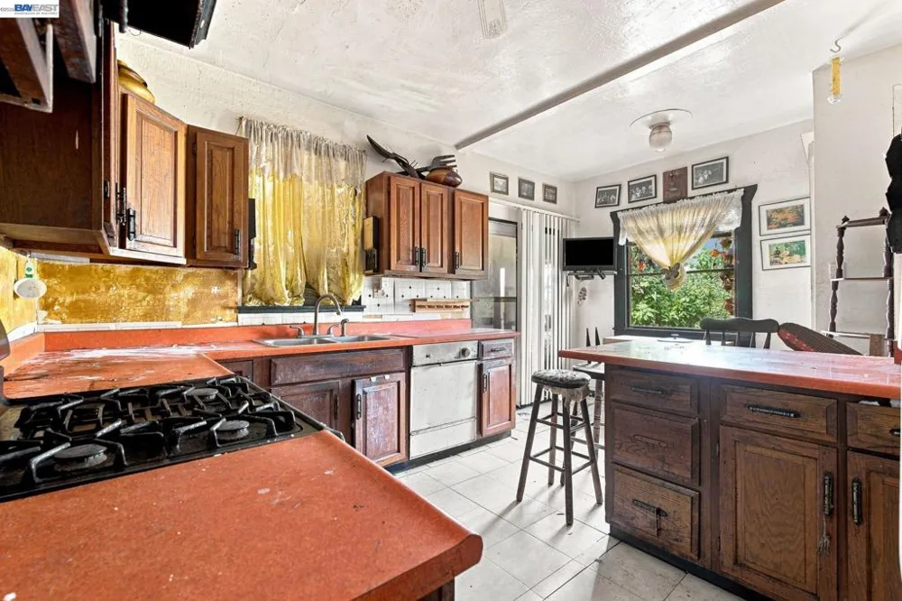 4621 Park Blvd Oakland, CA 94602