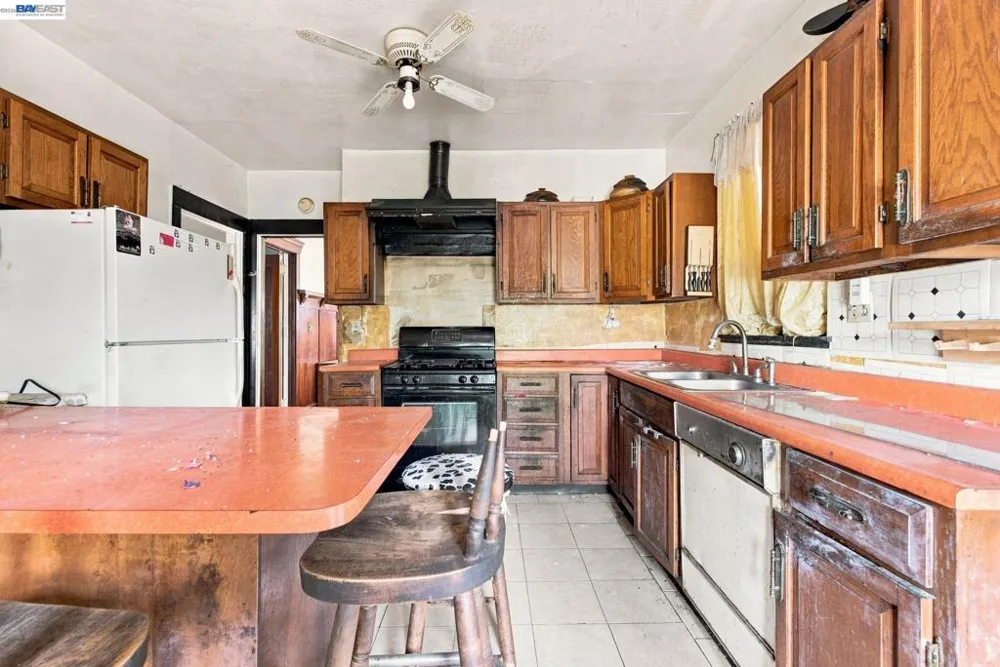 4621 Park Blvd Oakland, CA 94602