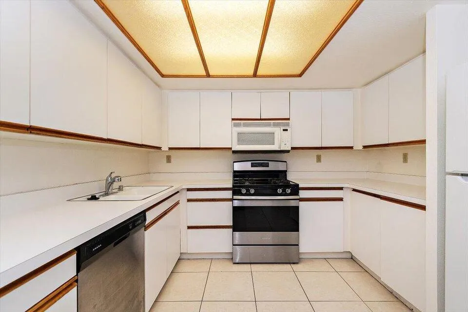 200 E Racquet Club Road #23 Palm Springs, CA 92262