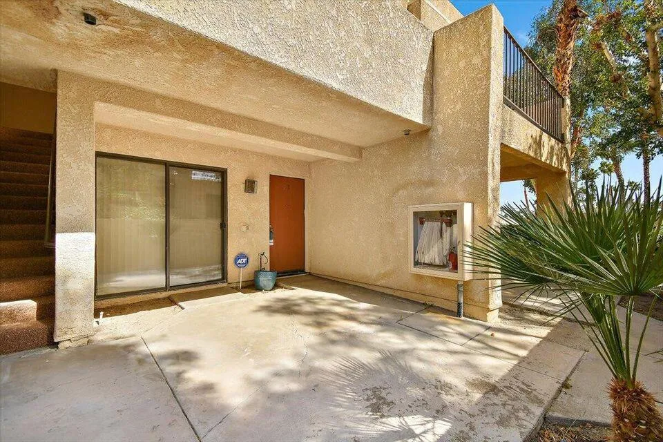 200 E Racquet Club Road #23 Palm Springs, CA 92262