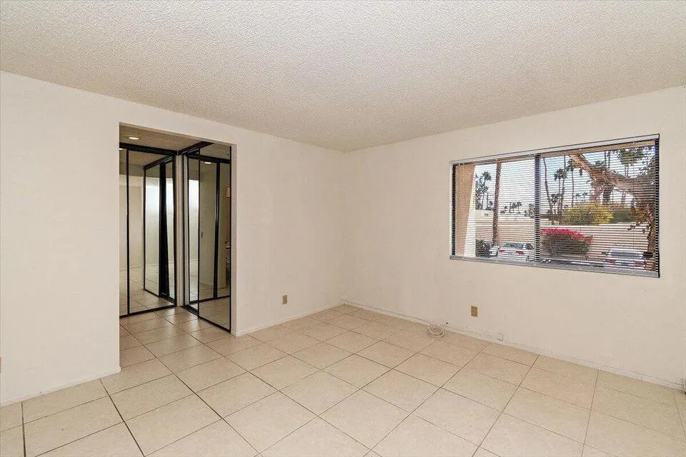 200 E Racquet Club Road #23 Palm Springs, CA 92262