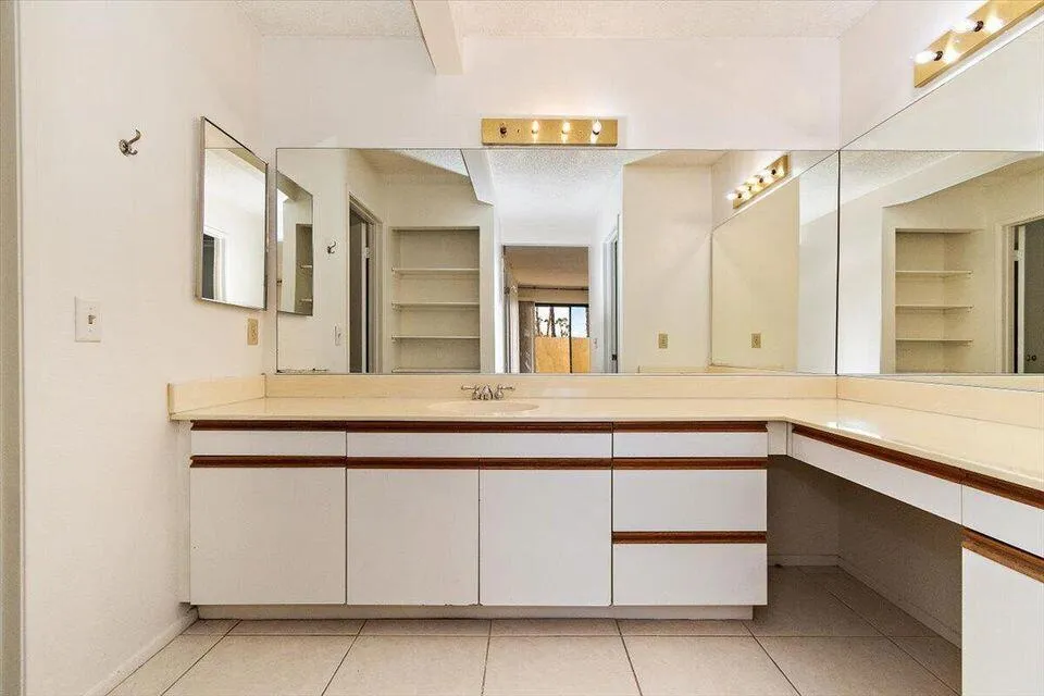 200 E Racquet Club Road #23 Palm Springs, CA 92262