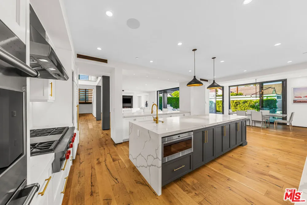 6115 W 6th Street Los Angeles, CA 90048