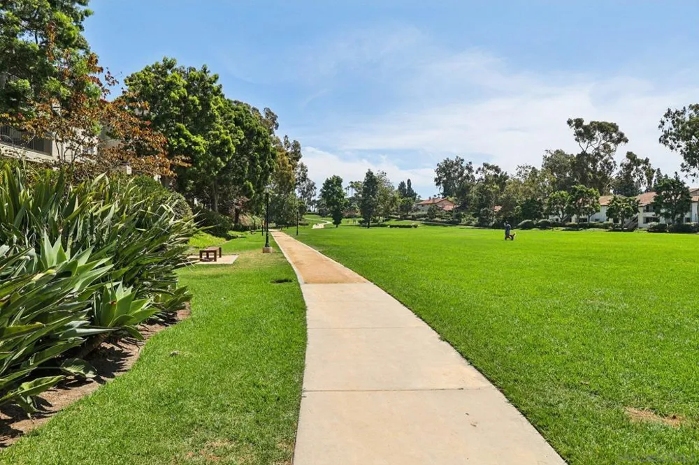 7565 Charmant Dr #505 San Diego, CA 92122