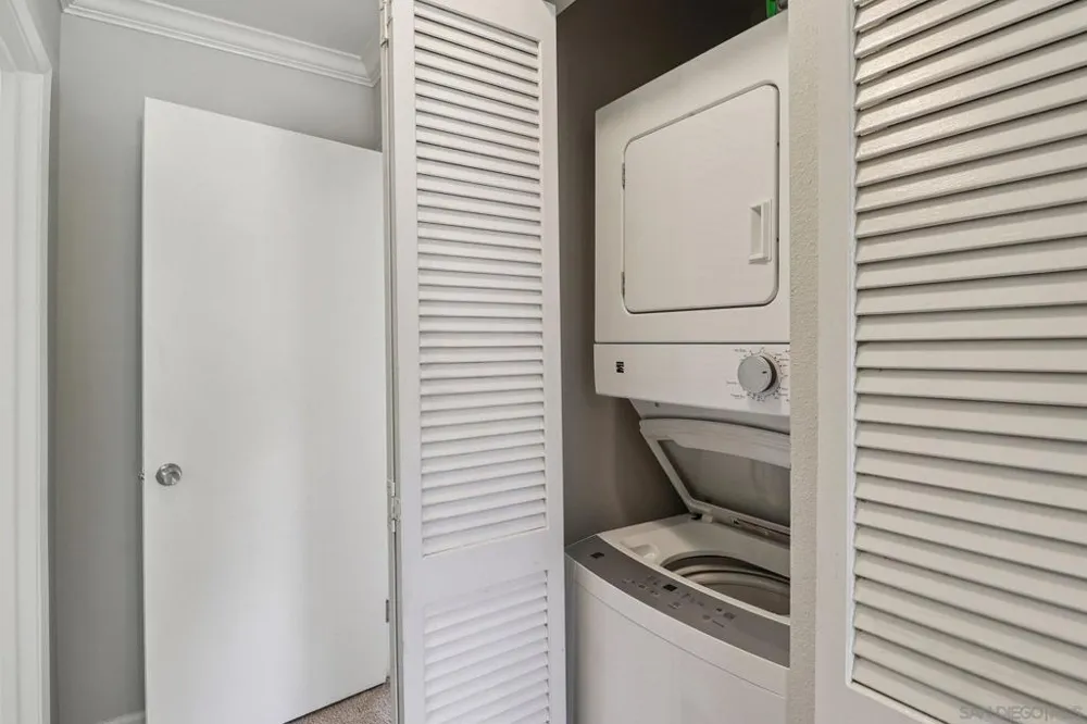 7565 Charmant Dr #505 San Diego, CA 92122