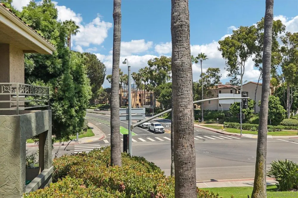 7565 Charmant Dr #505 San Diego, CA 92122